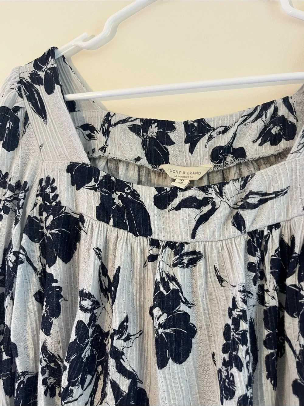 Lucky Brand Black Floral Boho Long Sleeve Peasant Blouse Medium